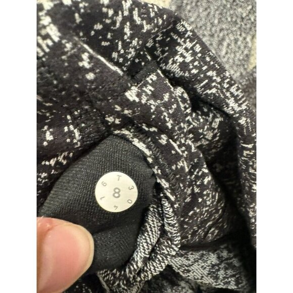 Lululemon High Times Pant Luon Suited Jacquard Black White Size 8 EUC - Picture 5 of 6